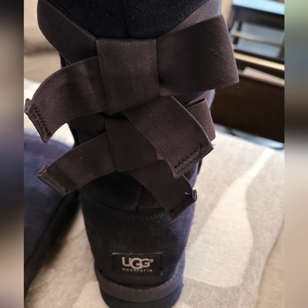 Navy Ugg Boots Size 8